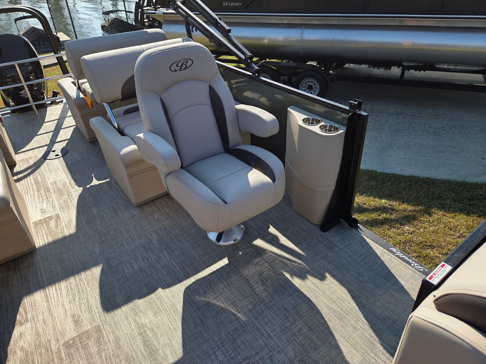 2026 Bentley Pontoons Legacy 220 Quad - 7