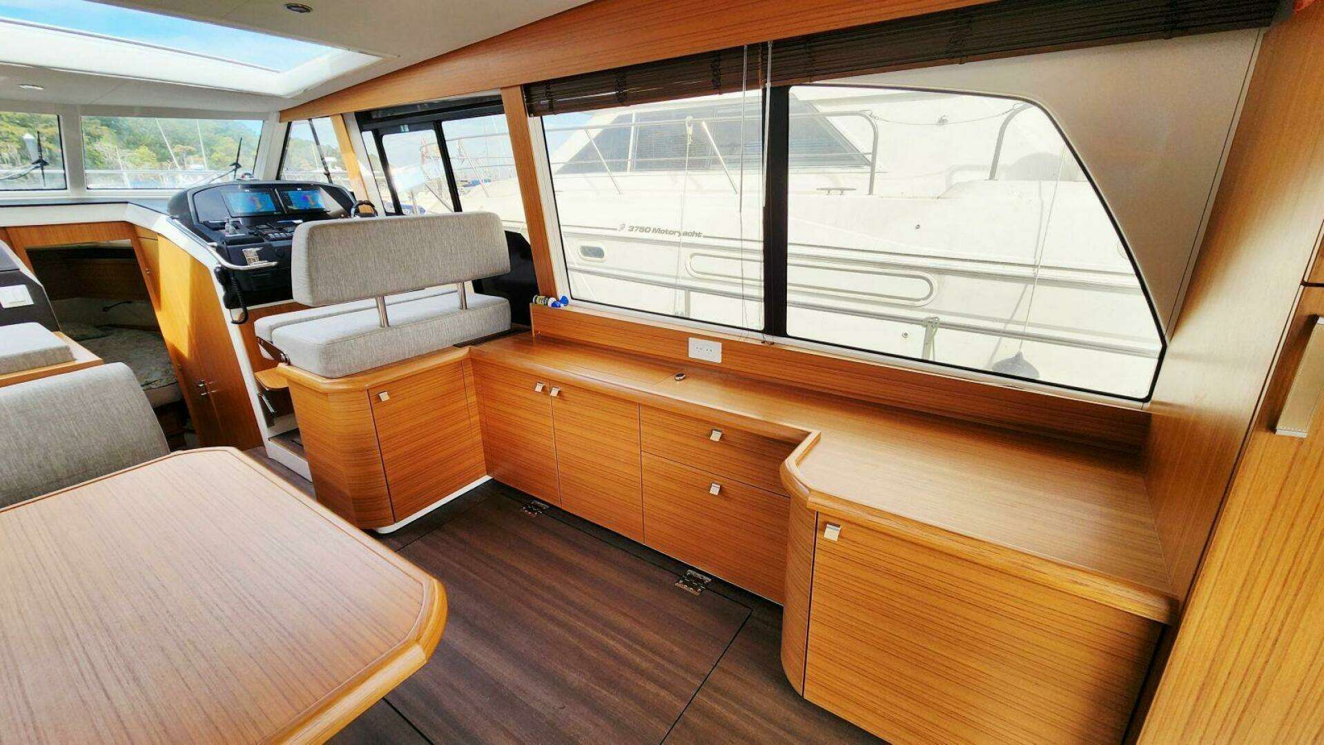 2022 Greenline 40 Hybrid - Image 25