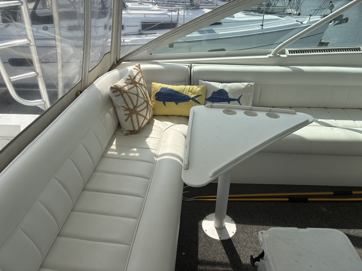 2000 Cabo 45 Express - Image 30