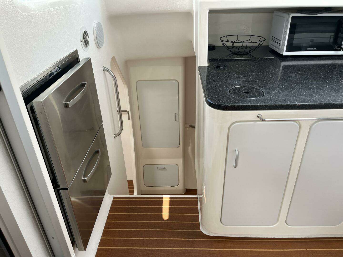2013 Voyage Yachts 520 - Image 57