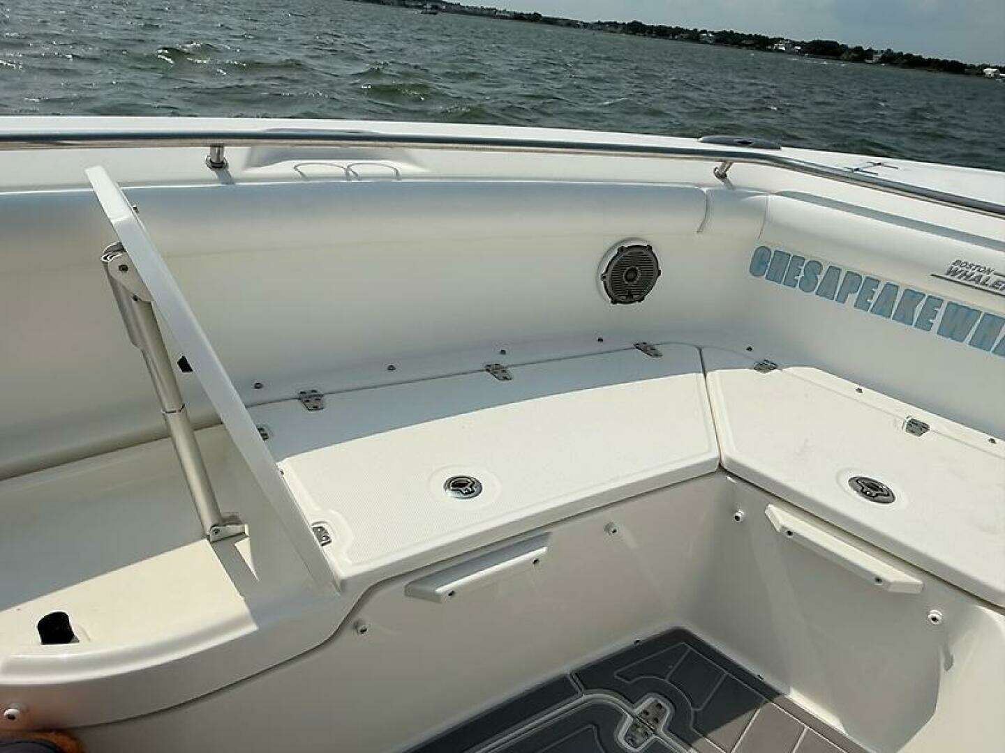 2014 Boston Whaler 350 Outrage - Image 31
