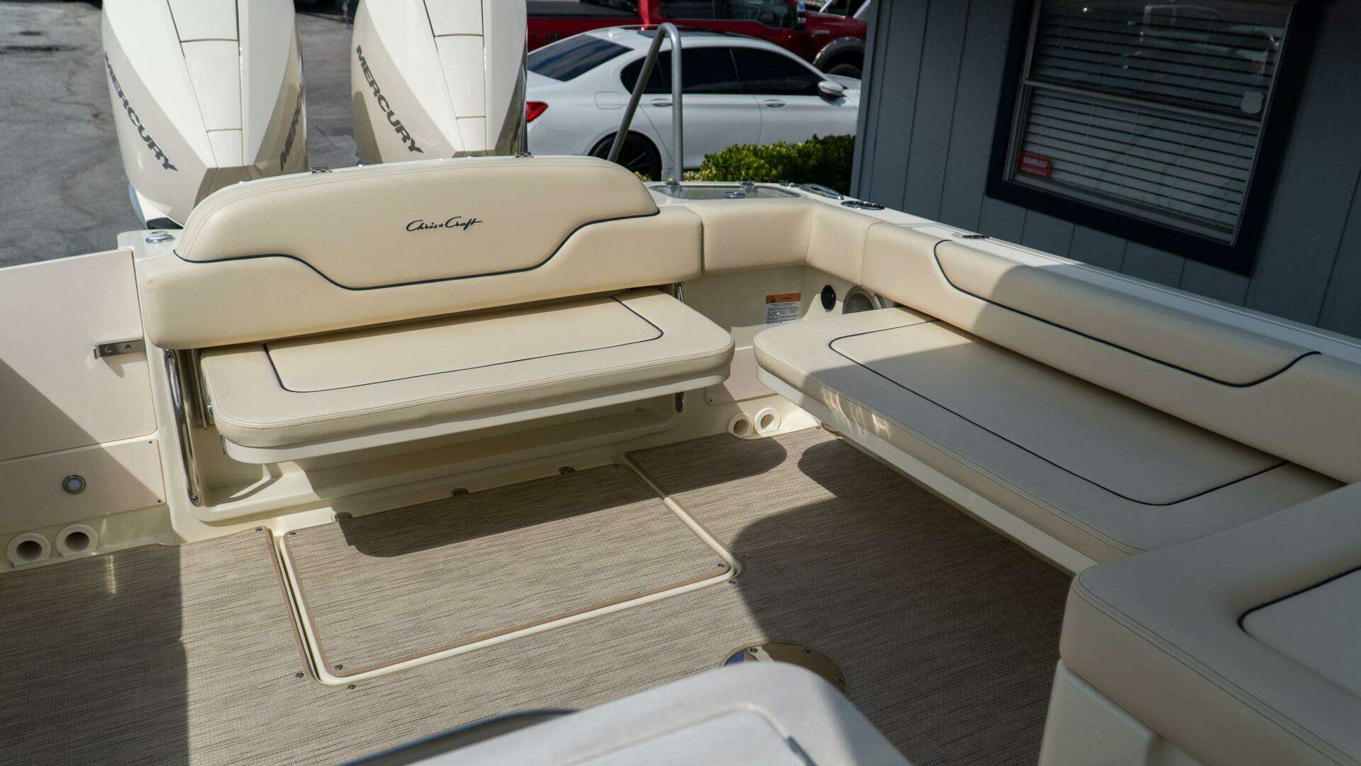 2025 Chris-Craft Calypso - Image 16