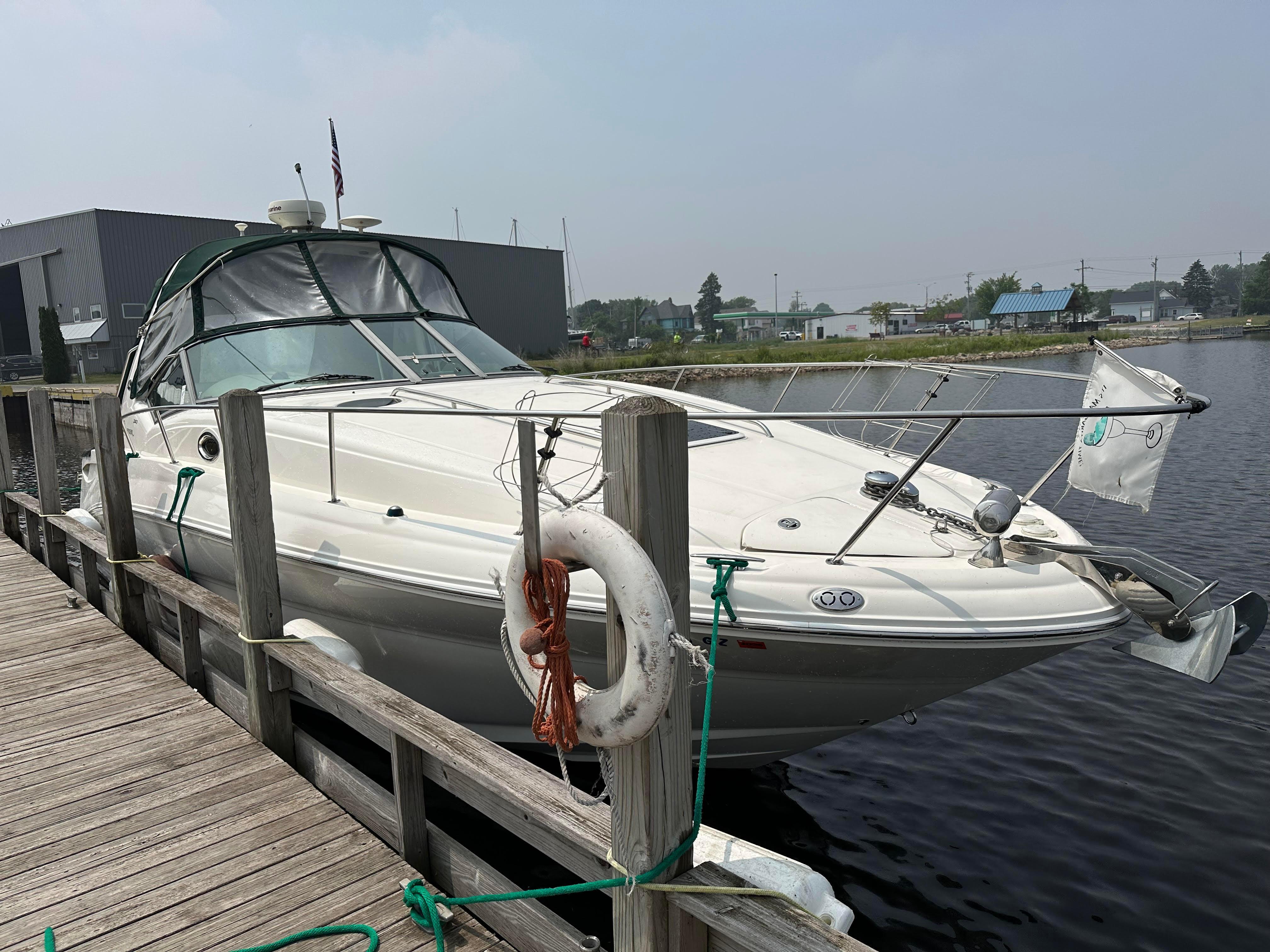 2005 Sea Ray Sundancer 320