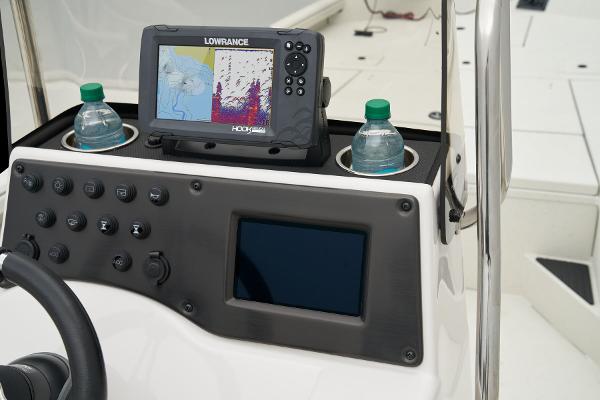 Manufacturer Provided Image: Manufacturer Provided Image: 2025 Ranger RB210 boat console with Lowrance fishfinder and dual cup holders.