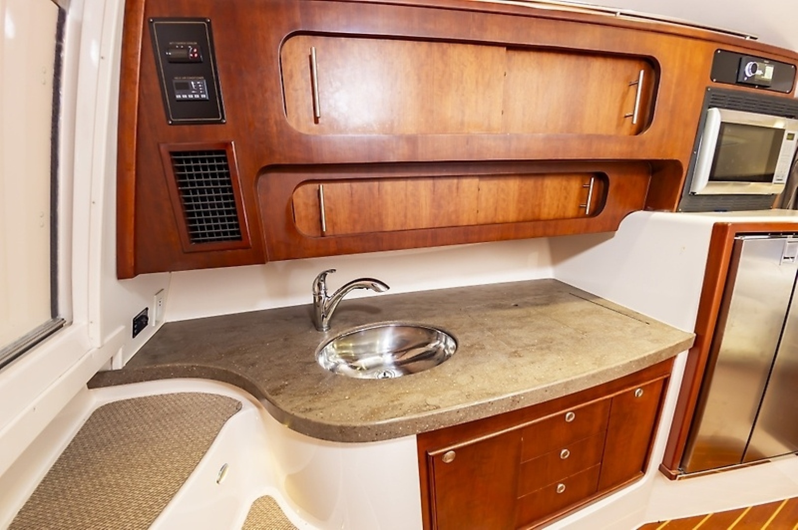 2014 Grady-White Express 370 - Image 49