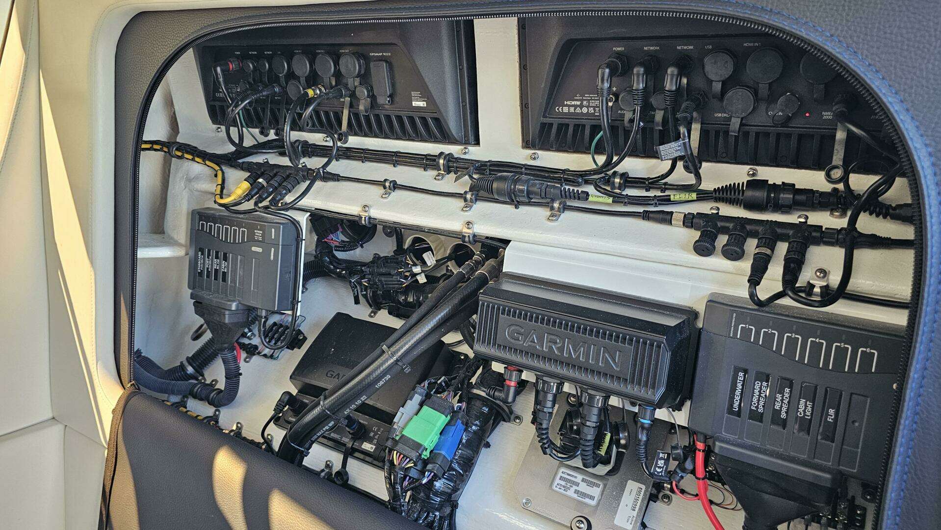 2024 Nor-Tech 390 Sport Center Console - Image 46