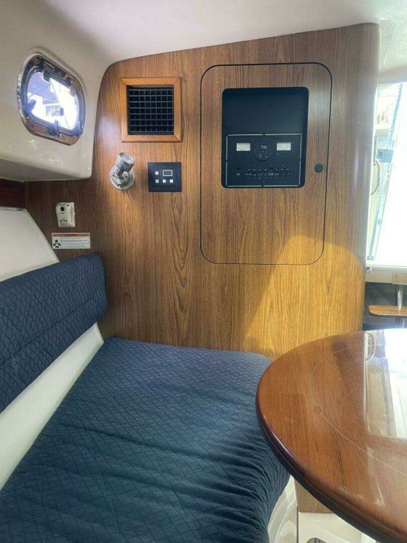 2014 Pursuit OS 315 - Image 31