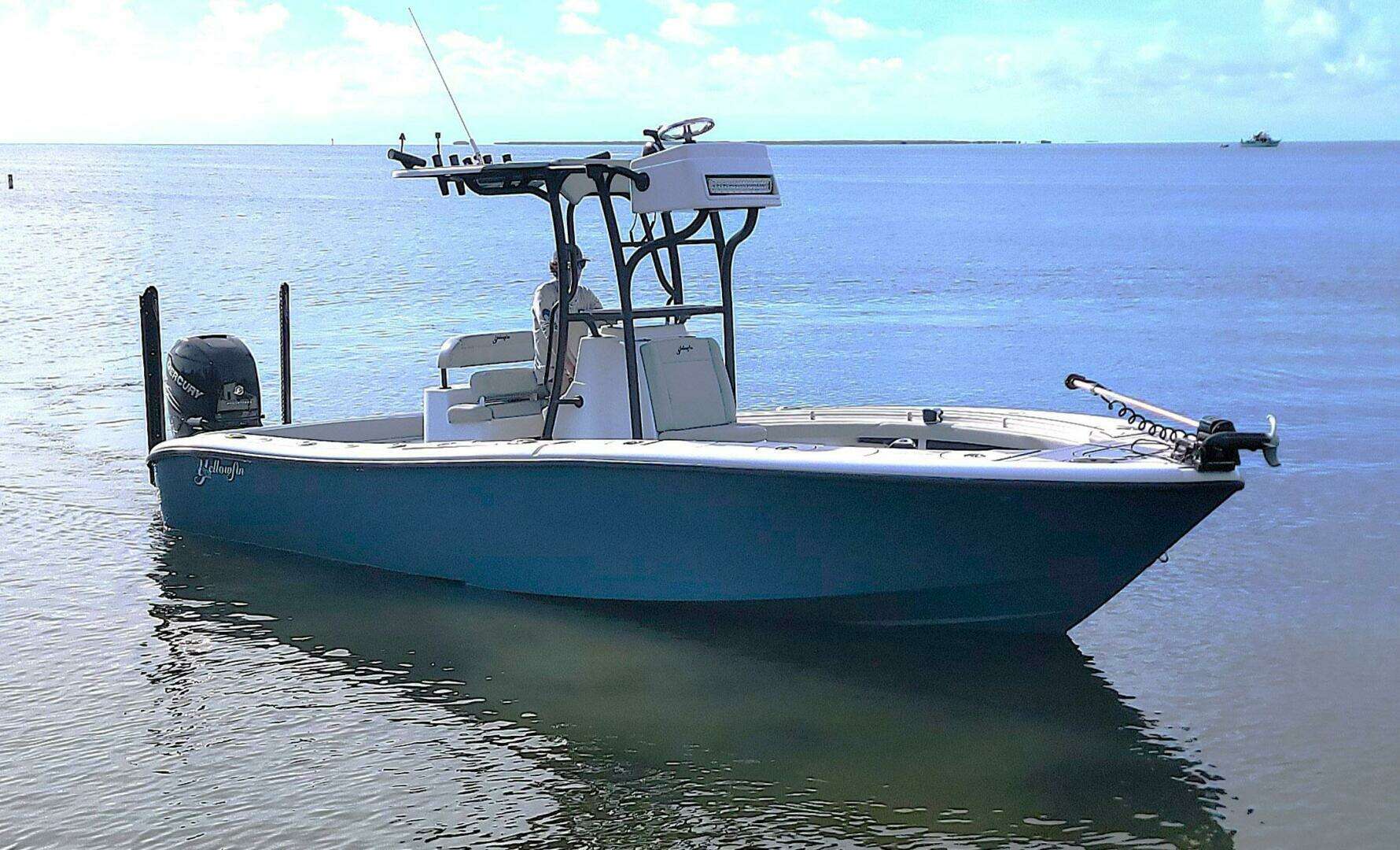 2021 Yellowfin 26 Hybrid - Image 10