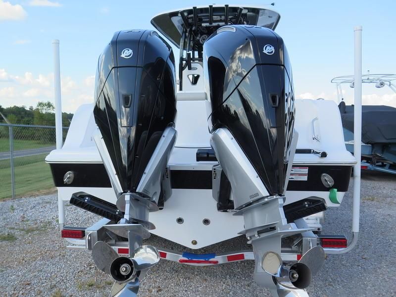 2025 Sportsman Open 282 Center Console - 6