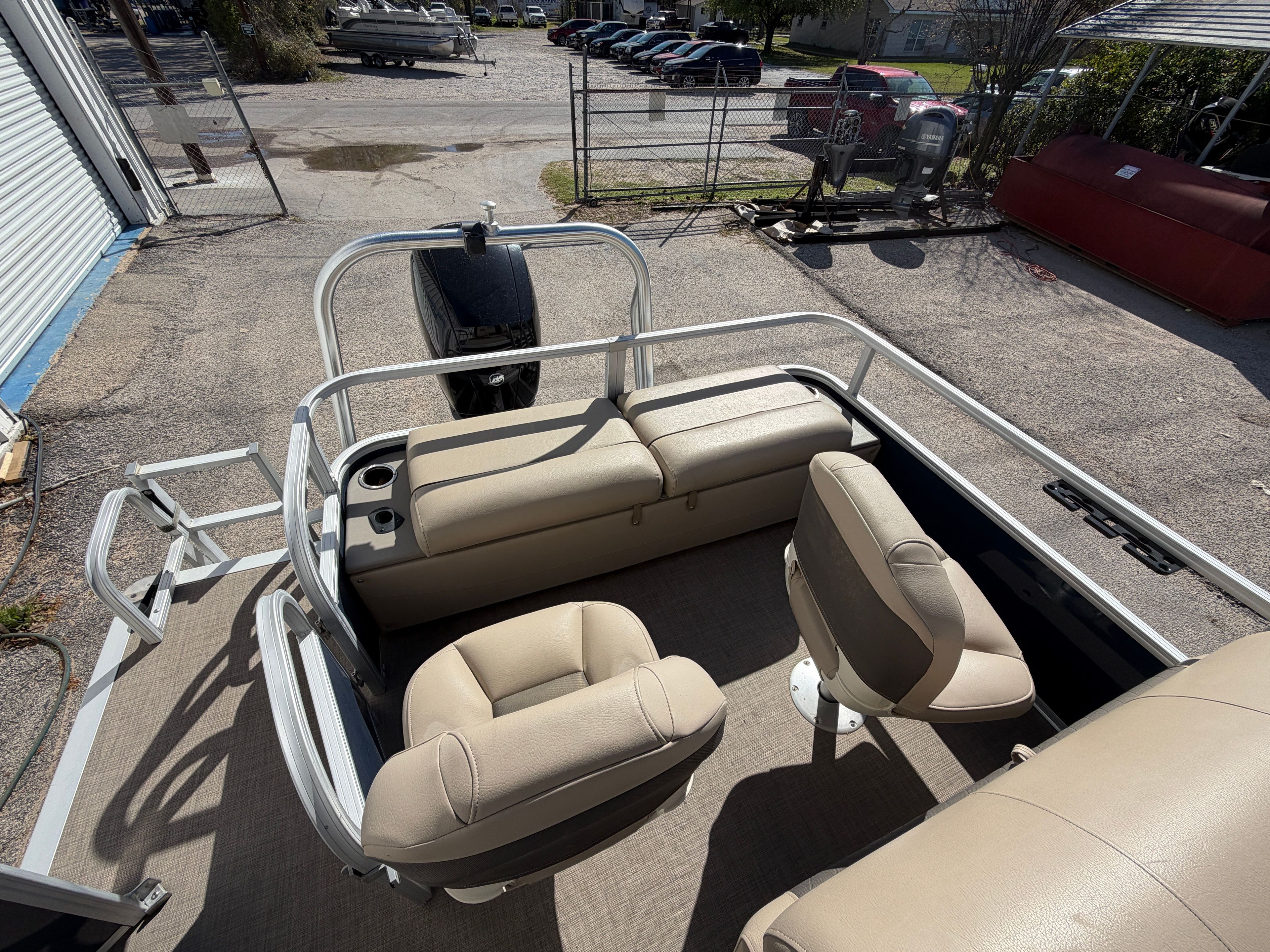 2022 SUN TRACKER SPORTFISH 22 DLX - Image 15