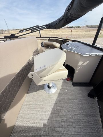 2026 Veranda VR235F2 Tritoon - 13