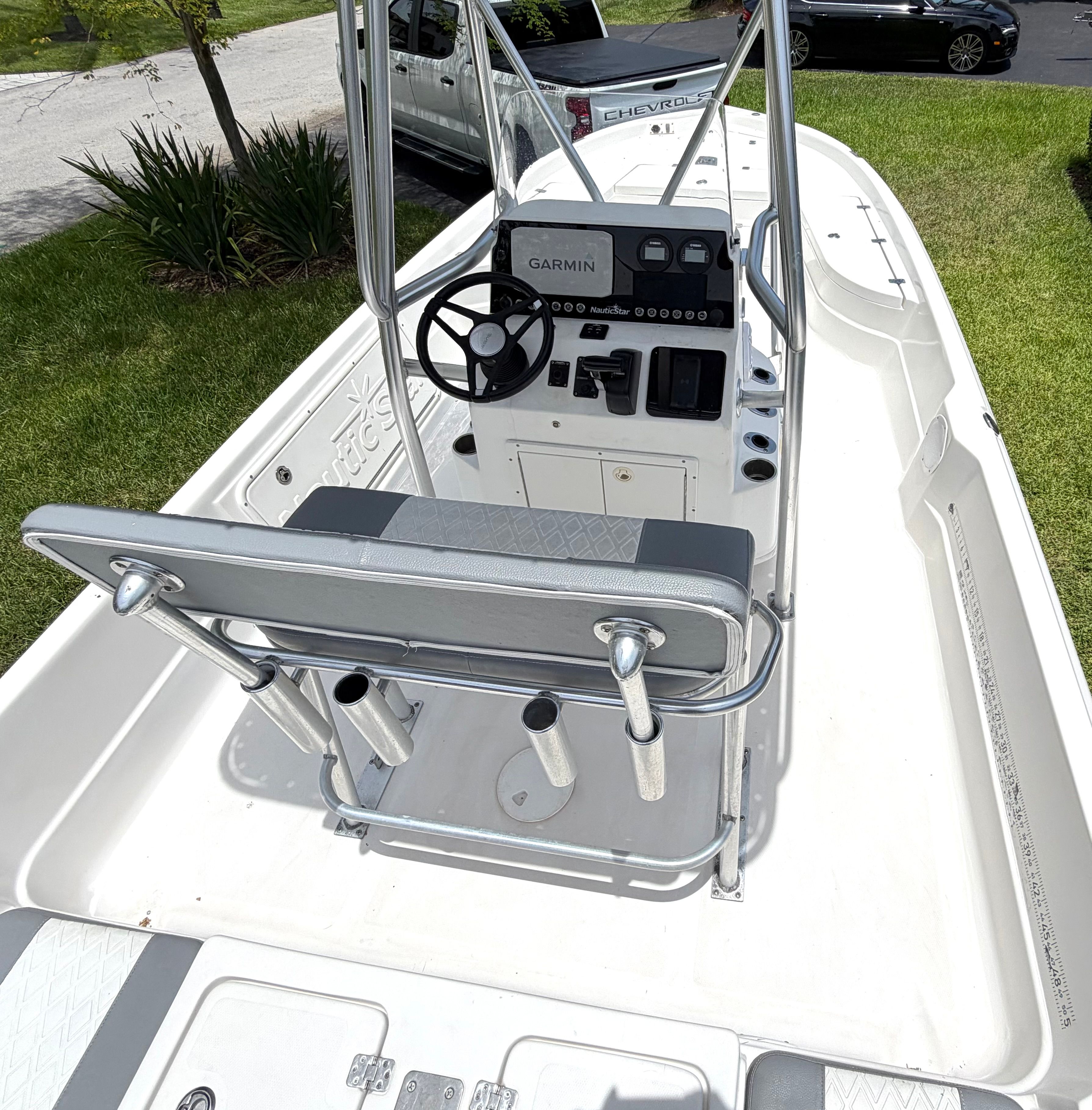 2007 NauticStar 2200 - 24