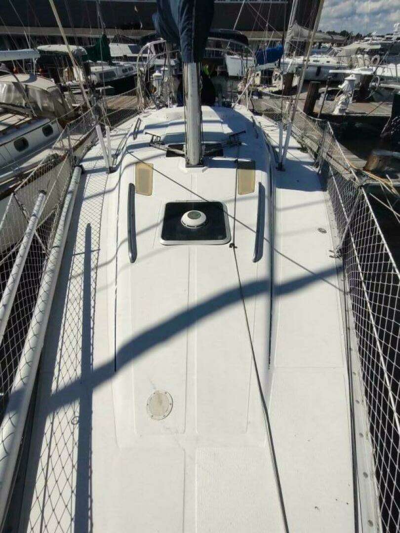 1987 Hunter 37 Legend - Image 19