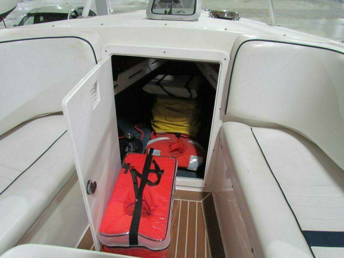 2003 Todomar 36 CC - Image 6