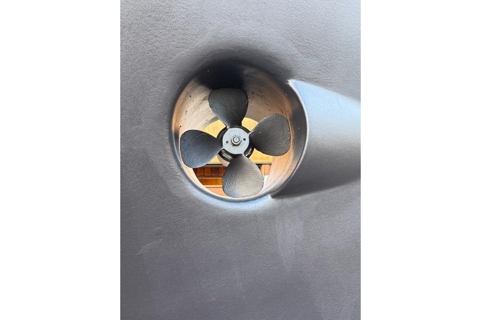 Propeller of a 1990 Seaton Long Range Cruiser, close-up view.