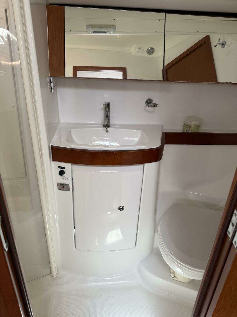 2012 Beneteau 43 - Image 96