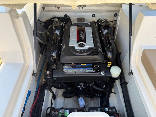 2017 Sea Ray SDX 240 - 23
