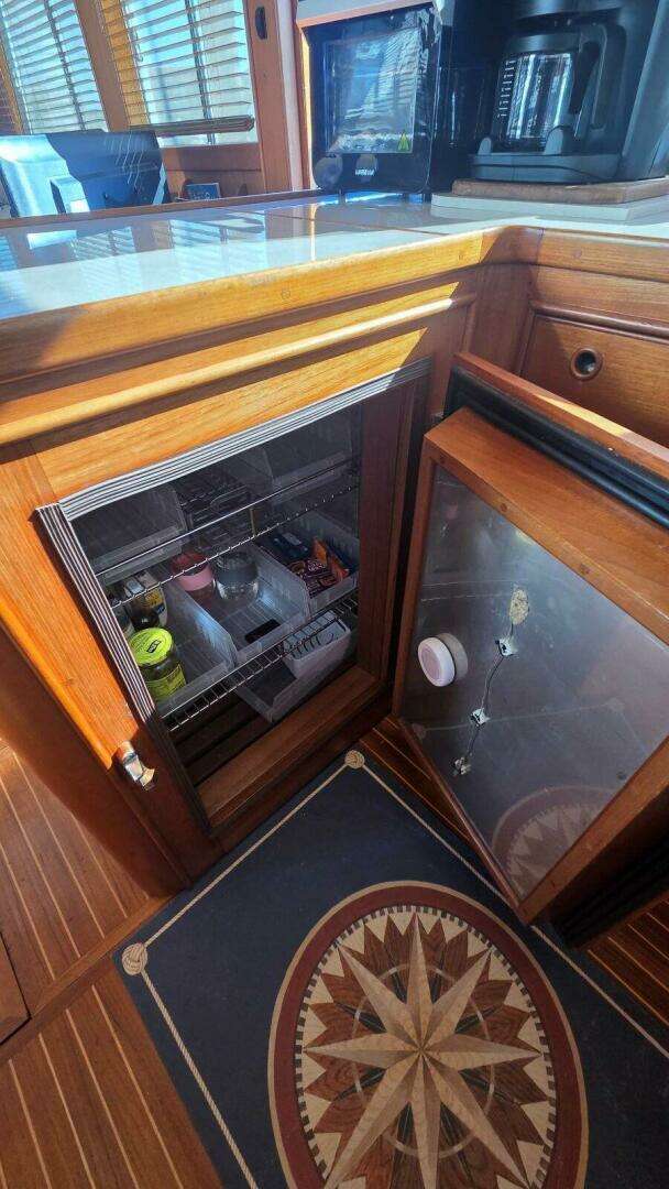 1997 Grand Banks 49 Classic - Image 30