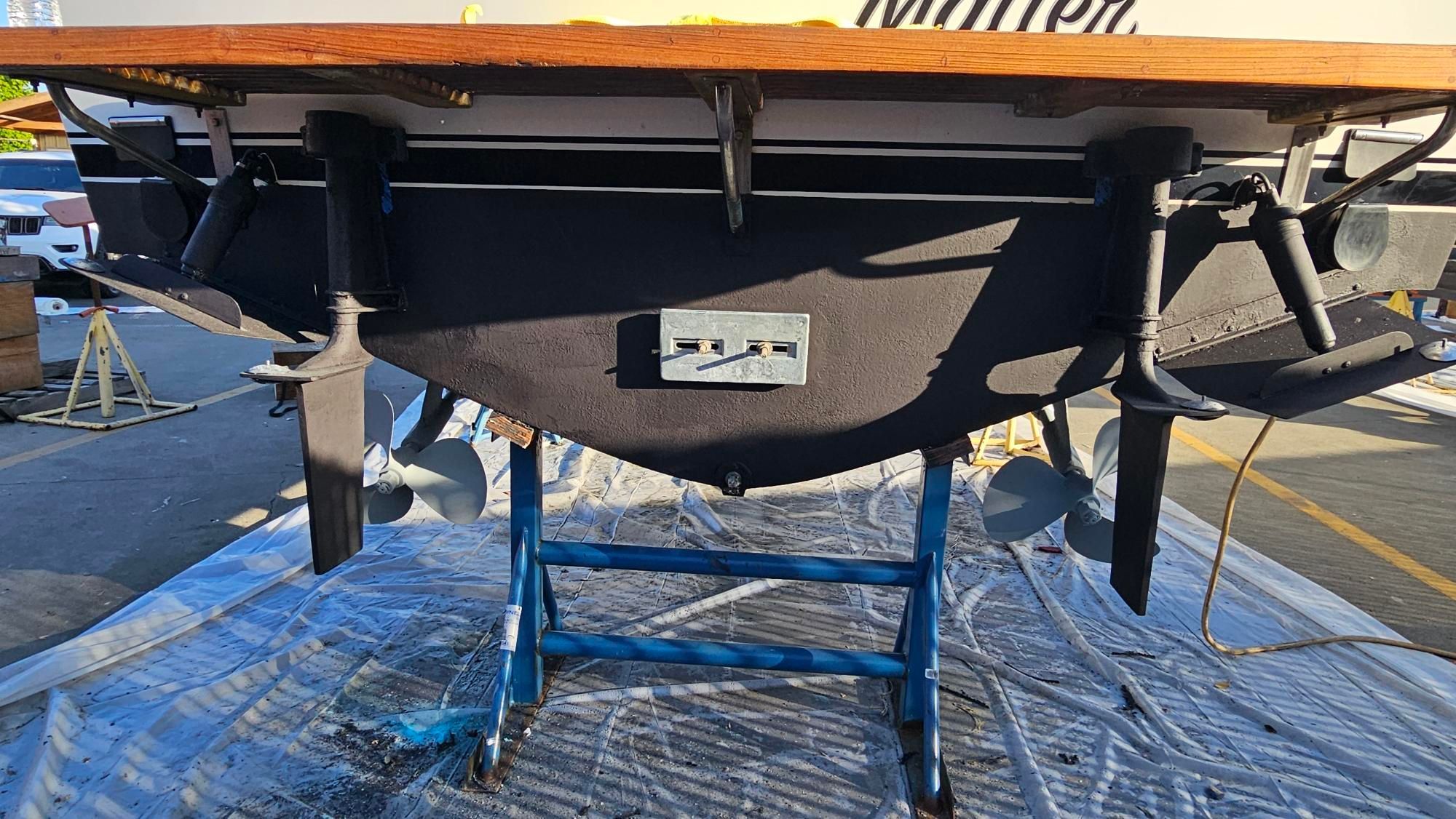 1990 Blackfin Flybridge - 5