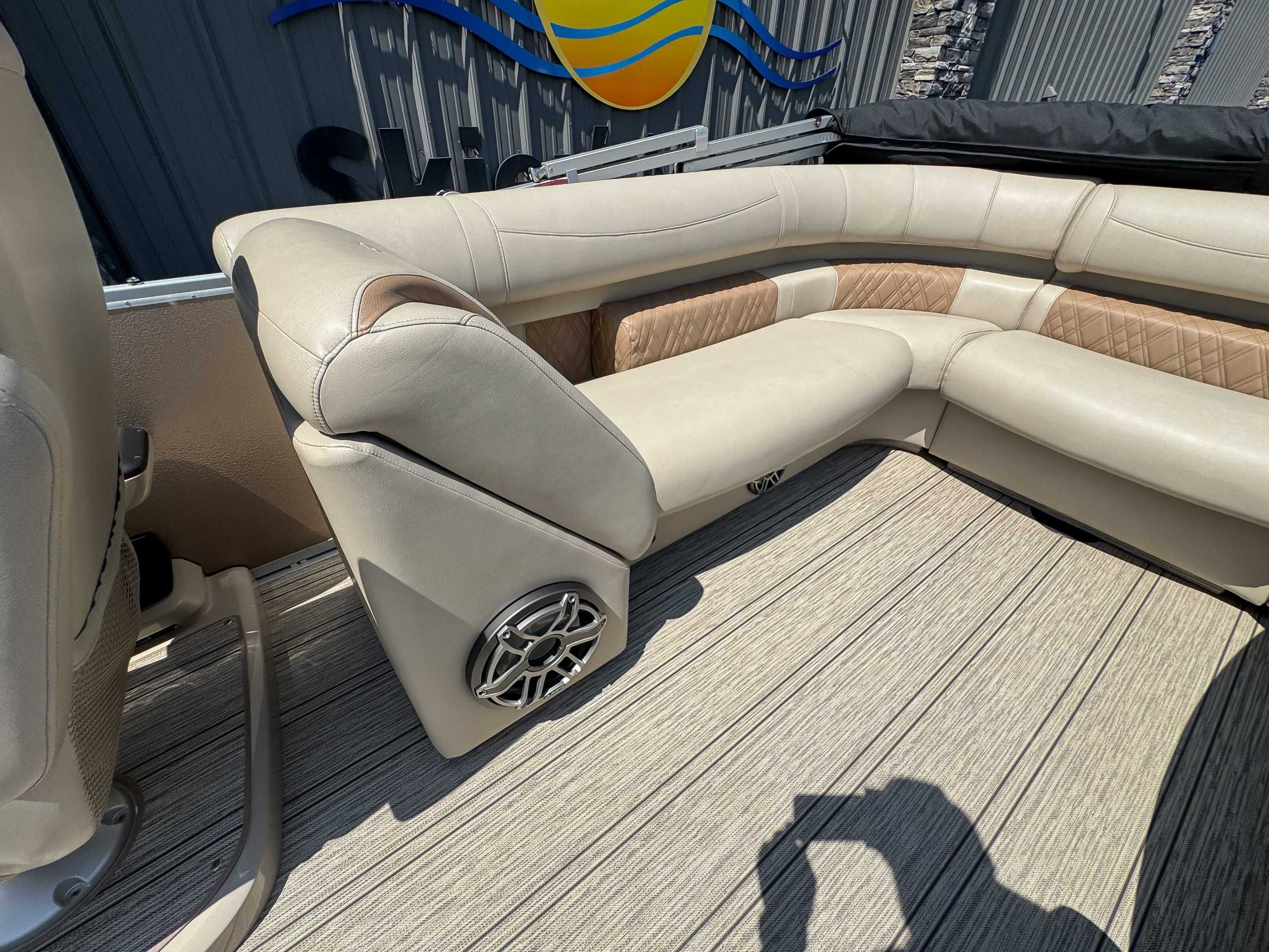 2024 Premier 270 Intrigue RF - 16