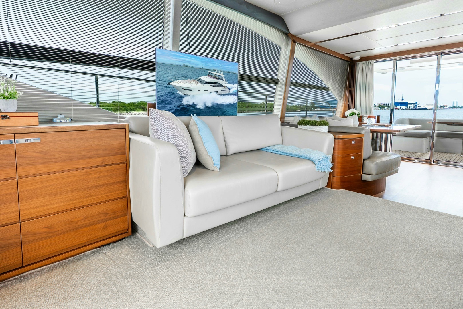 2018 Princess Yachts — - Image 35