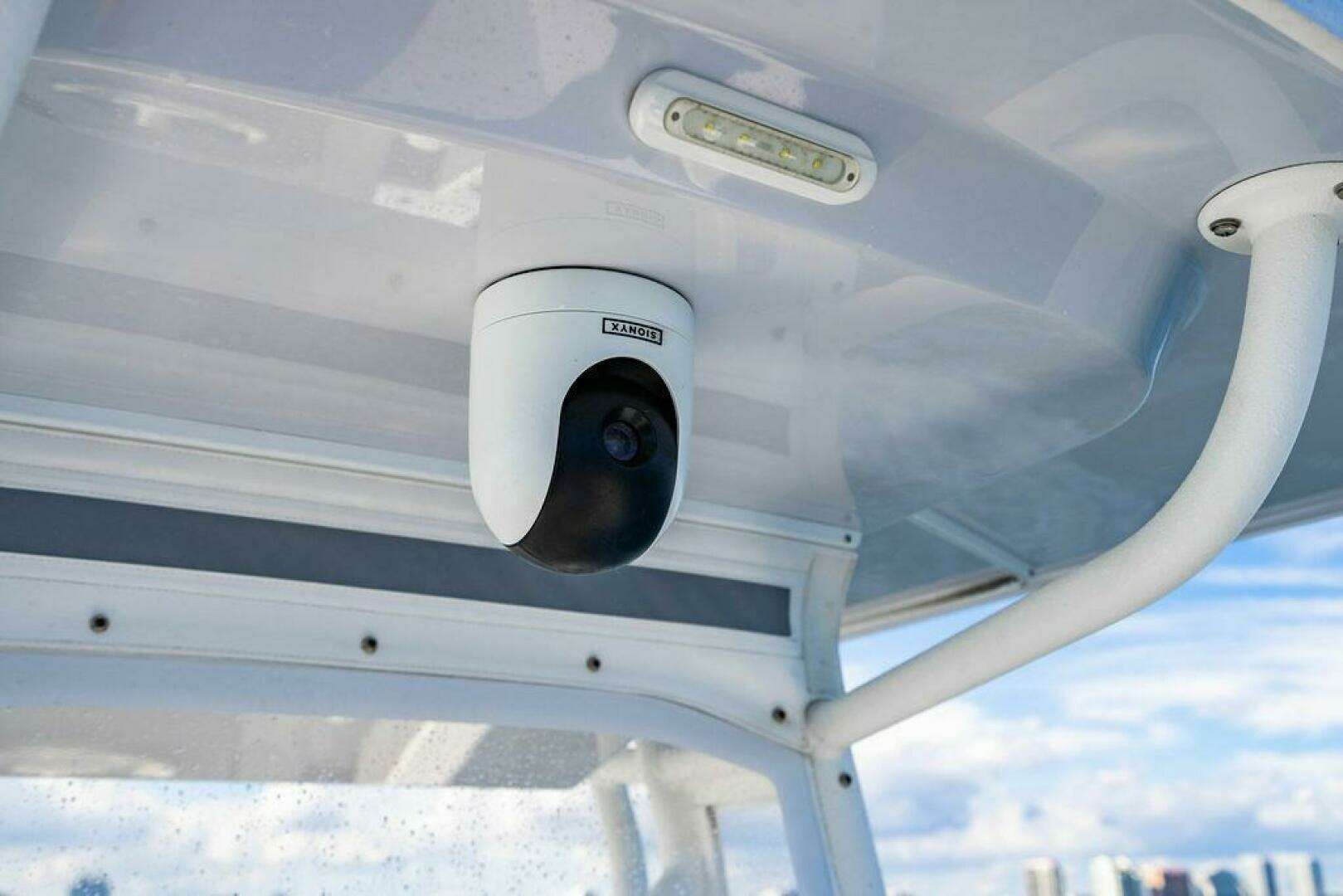 2026 Reef Runner 230 - Image 23