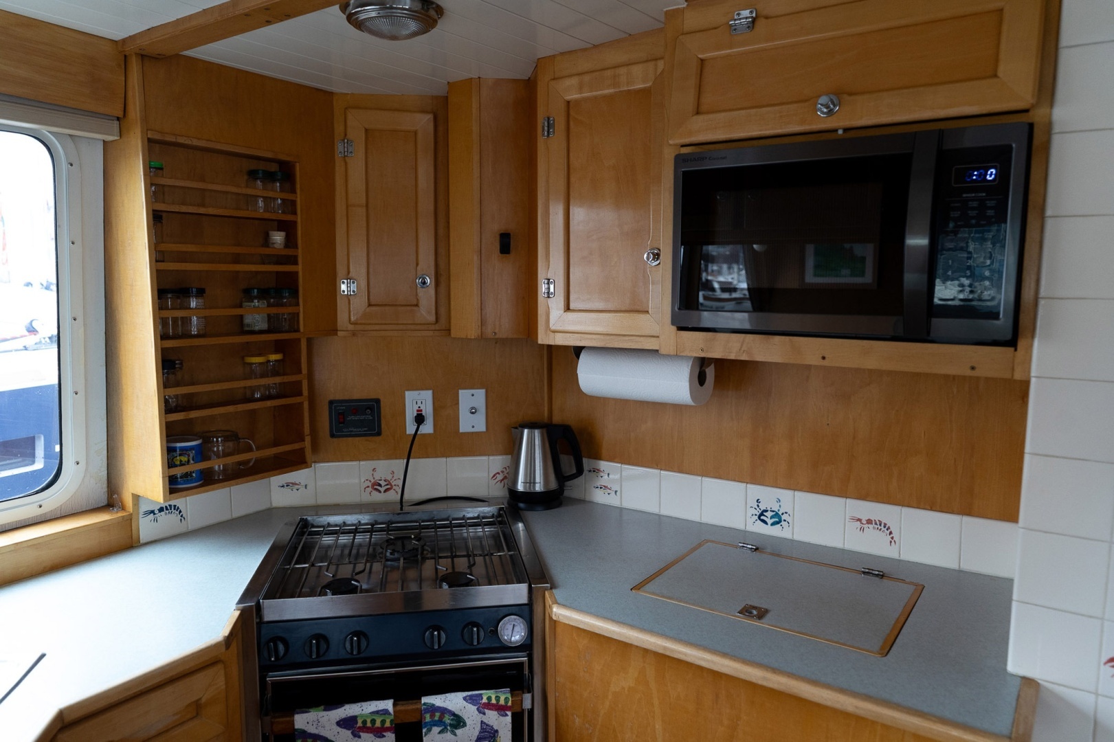 1997 Custom Steel Trawler 43 - Image 20