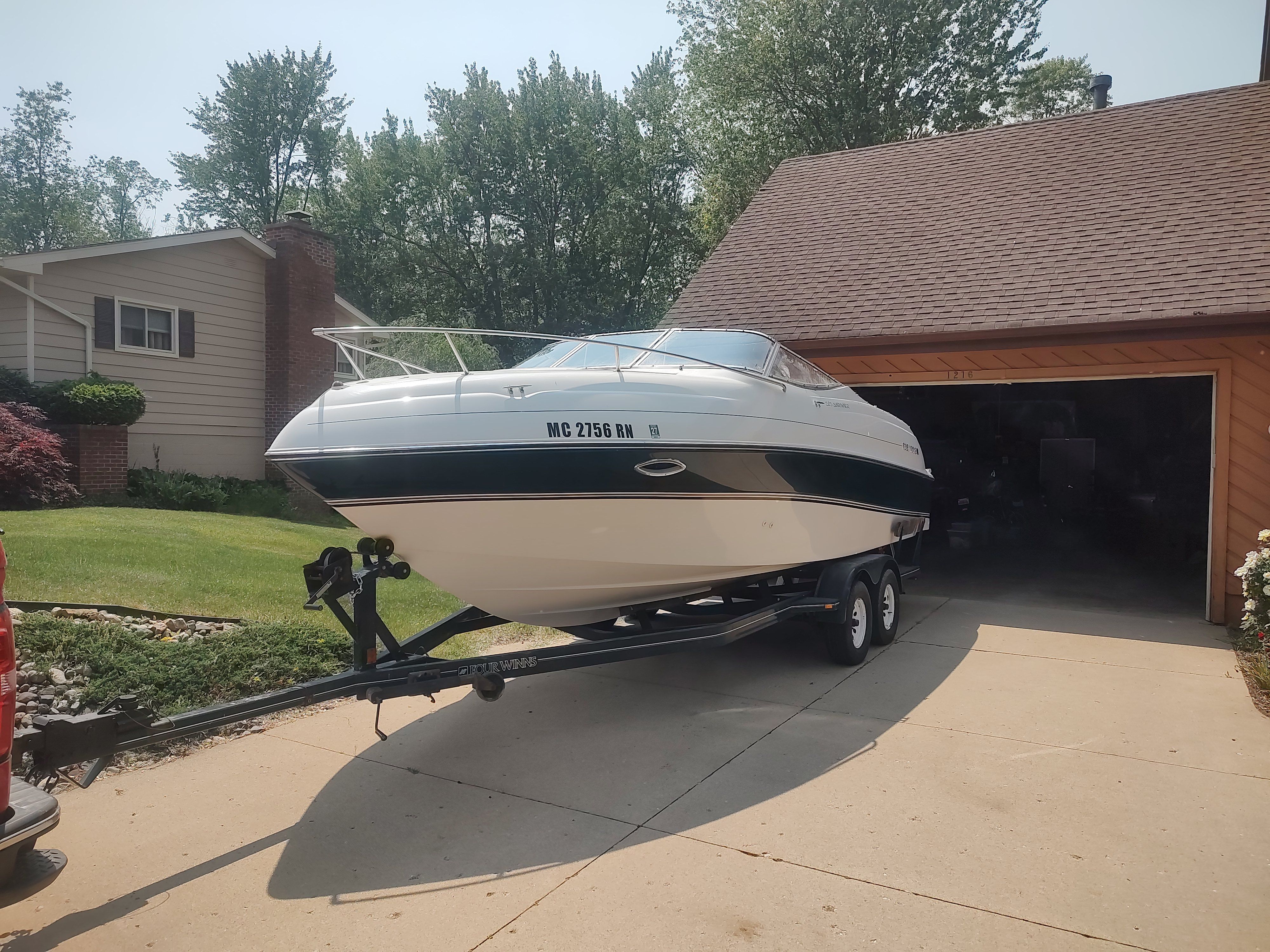 1998 Four Winns 245 Sundowner - 8