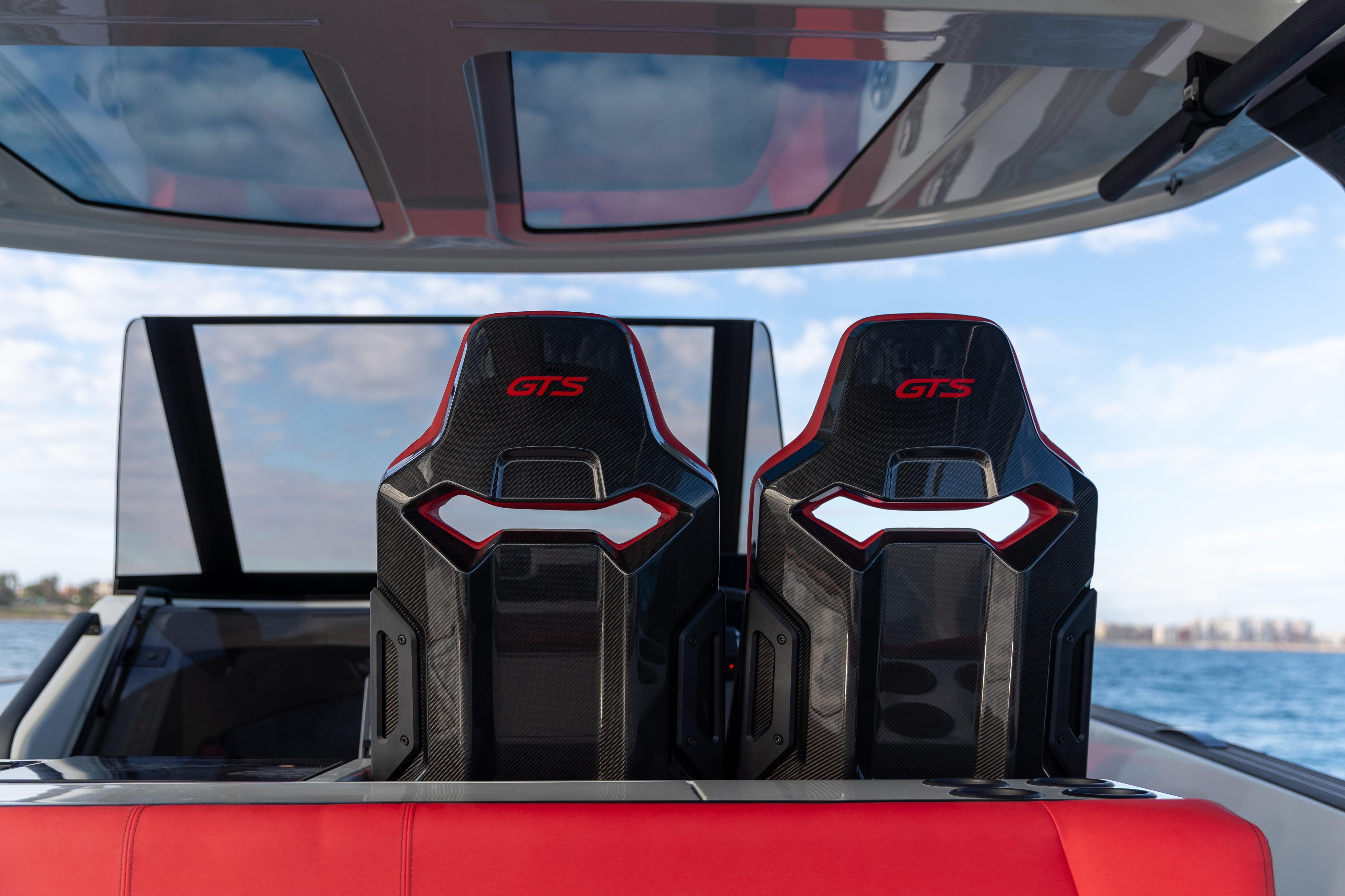 Tesoro 40 GTS 2026 boat seats with modern design.