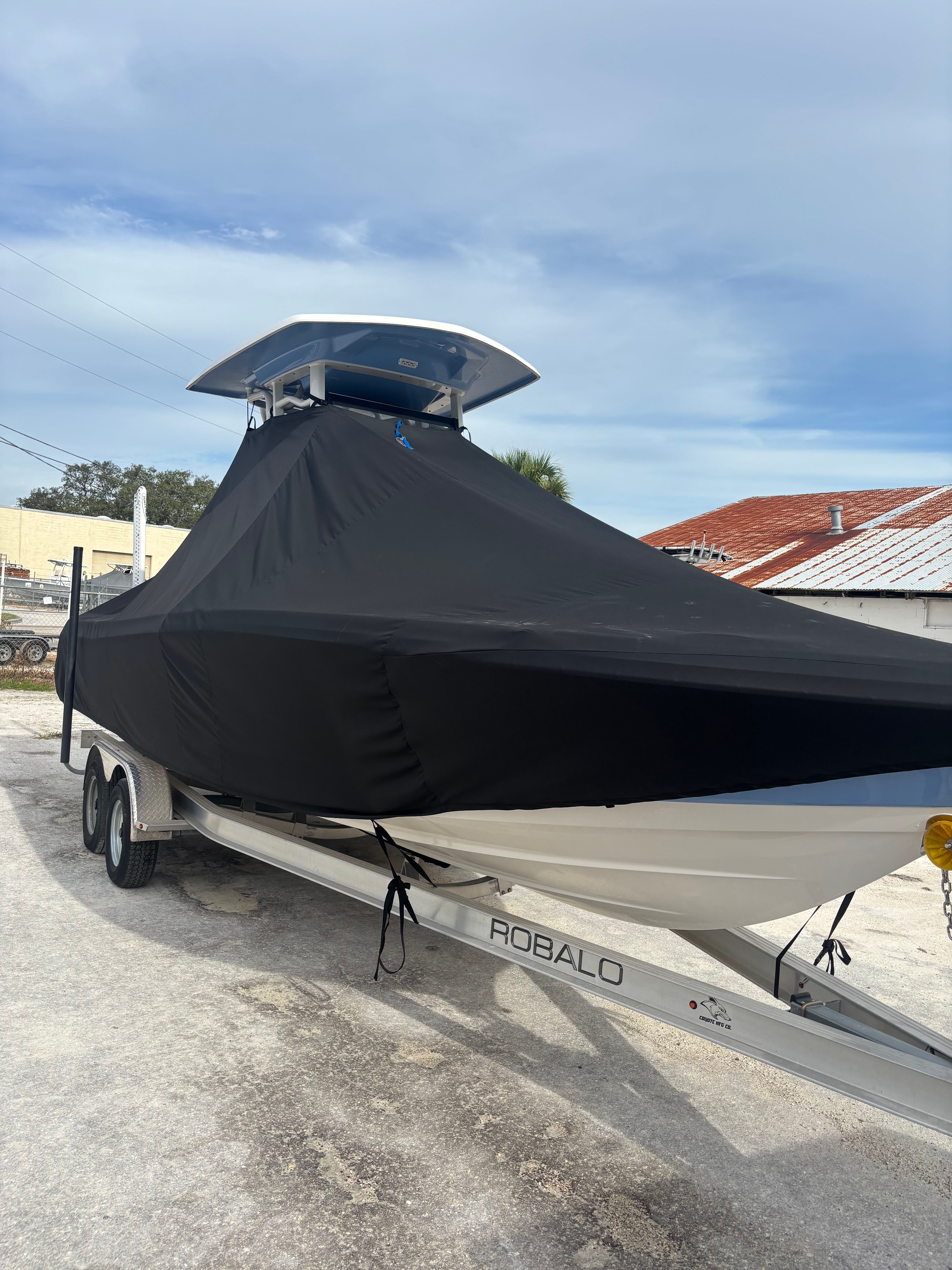 2024 Robalo CAYMAN - 19