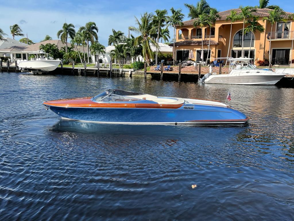 2012 Riva 33' Aquariva Super