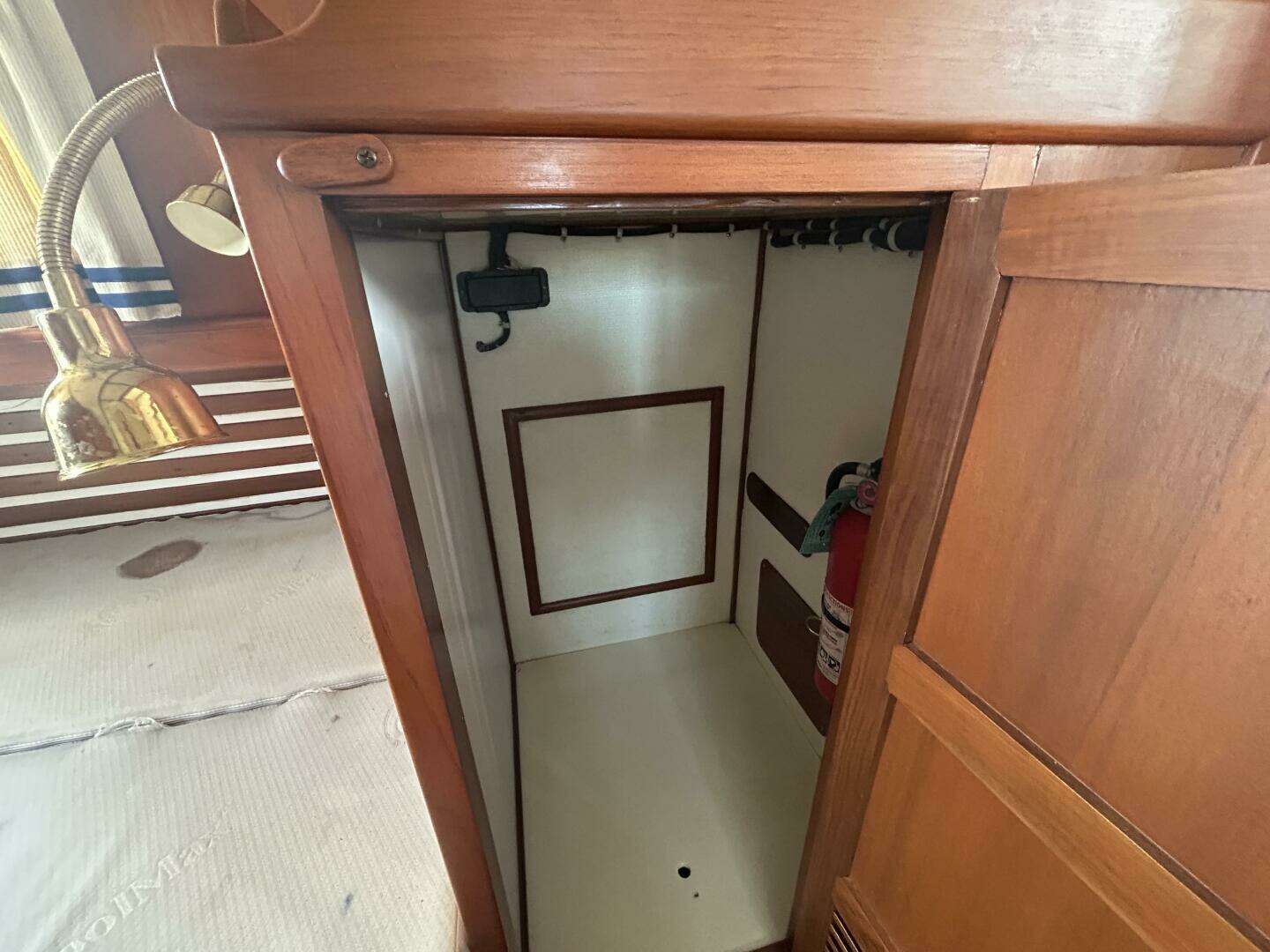 1978 Albin Dual Cabin - Image 24