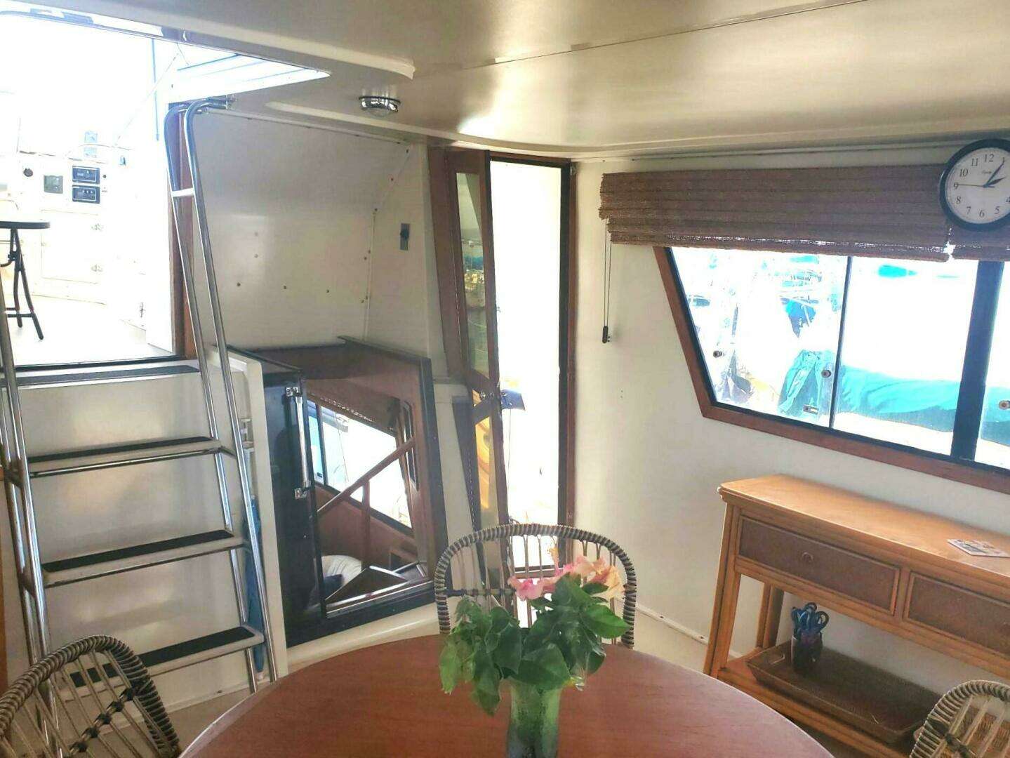 1985 Californian 5239 Cockpit Motor Yacht - Image 30