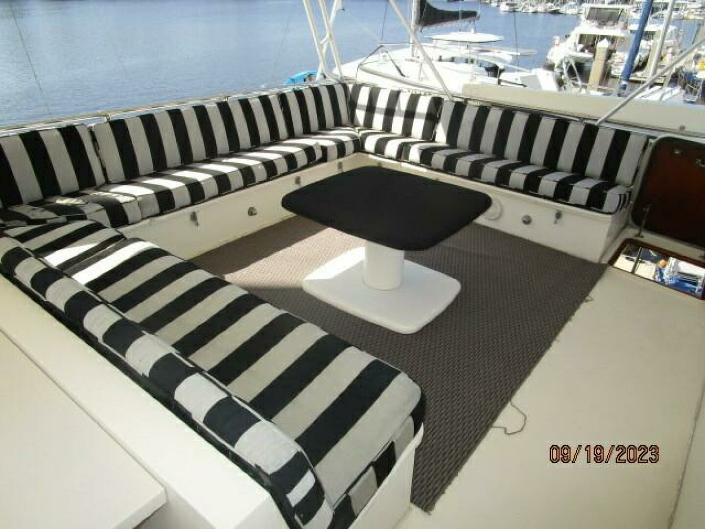 1986 Hatteras 63 CPMY - Image 20