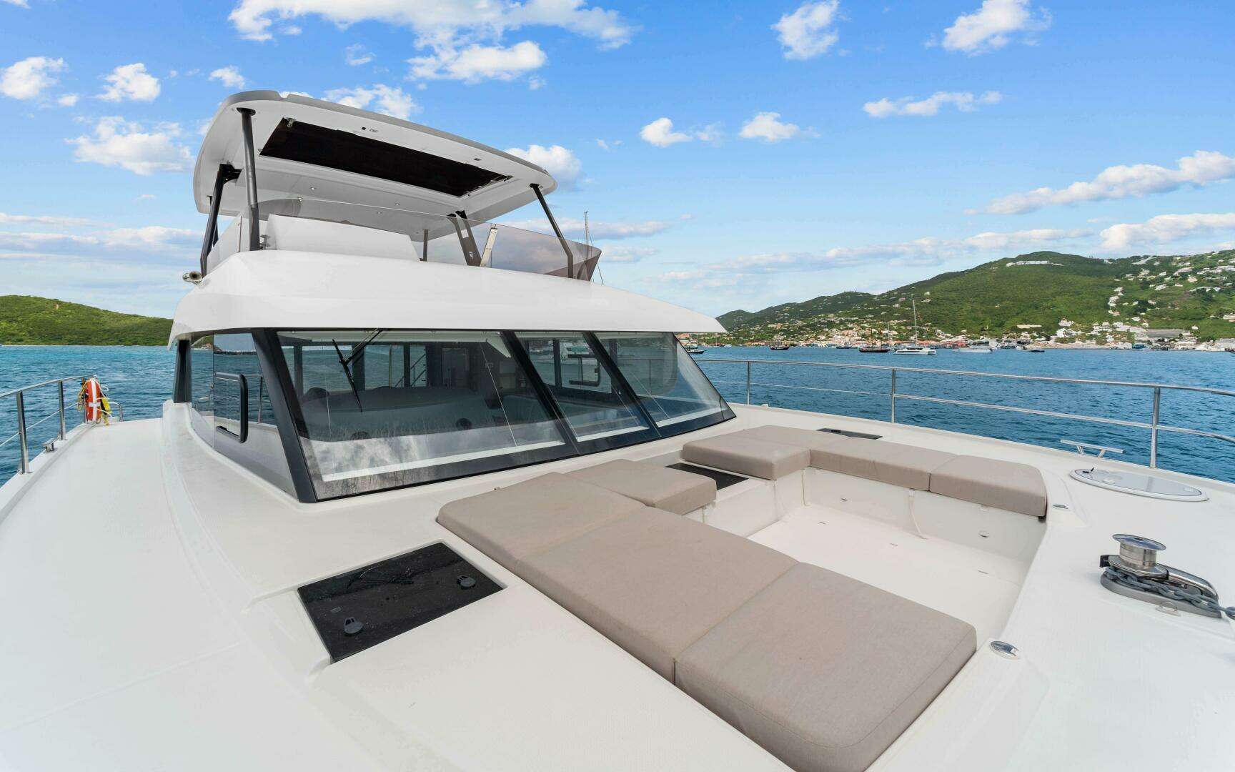 2024 Fountaine Pajot — - Image 11