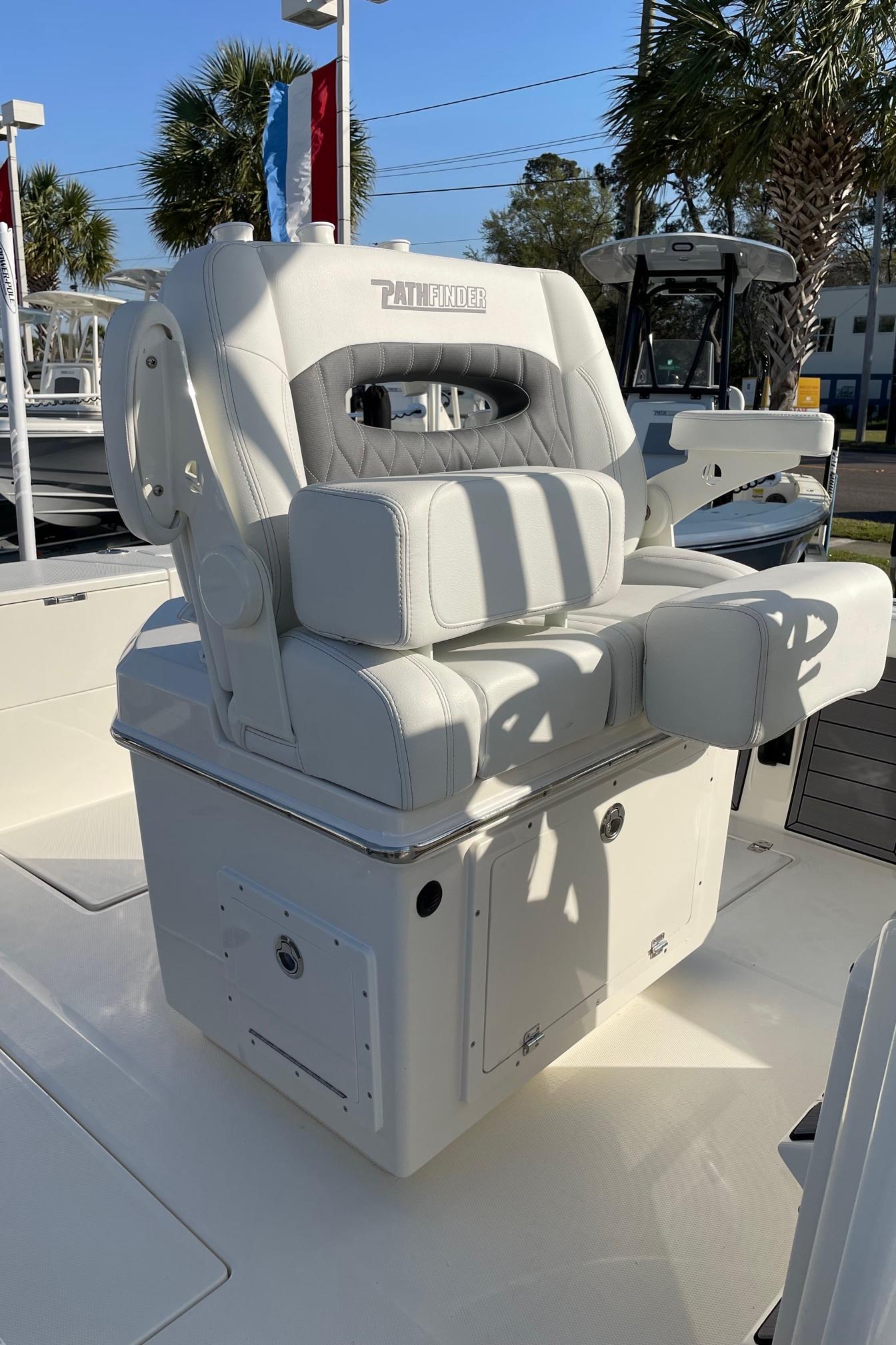 2024 Pathfinder 2400 Open boat seat, white upholstery, outdoor setting.