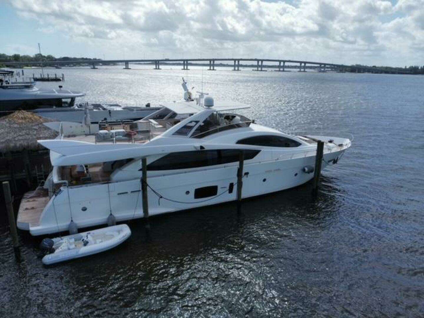 2009 Astondoa 95 GLX - Image 9