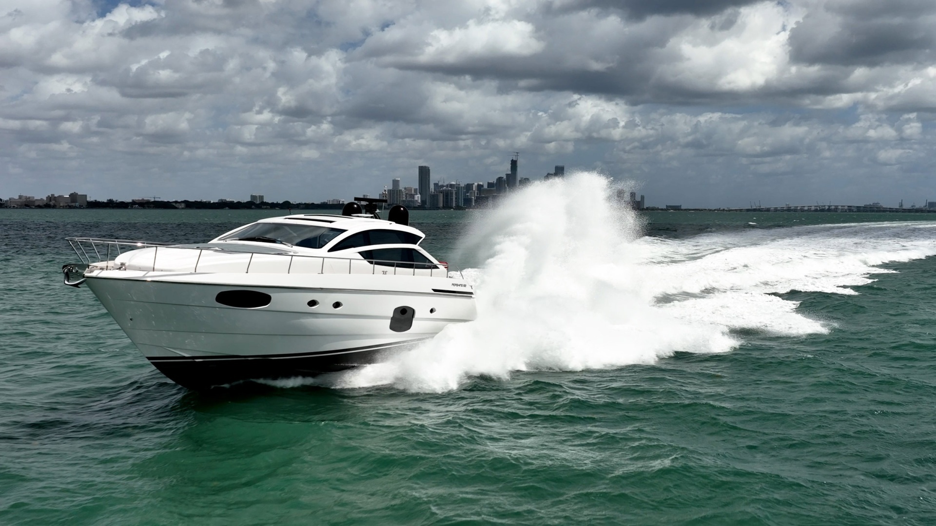 2020 Pershing 62 - Image 43