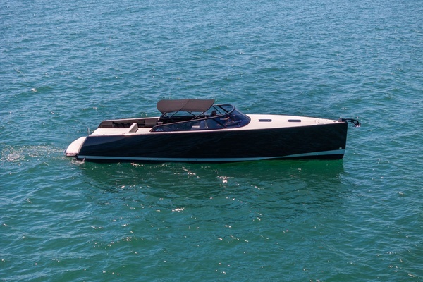 2016 VanDutch VanDutch 40