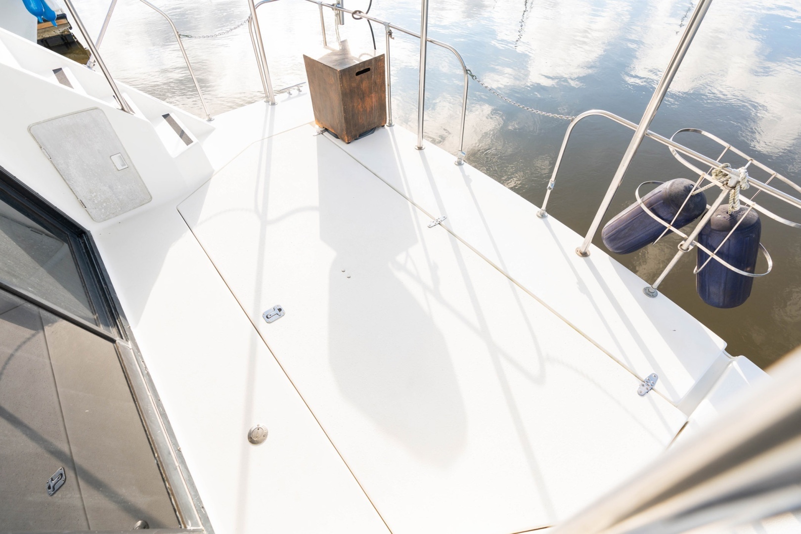 2001 Harbor Master 520 Coastal - Image 24