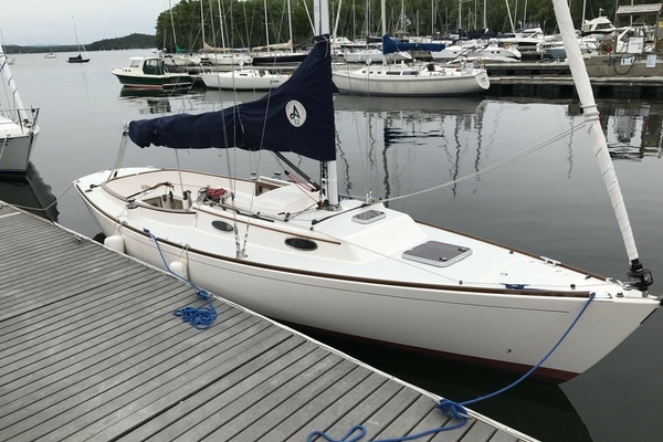 2011 Alerion Sport 33
