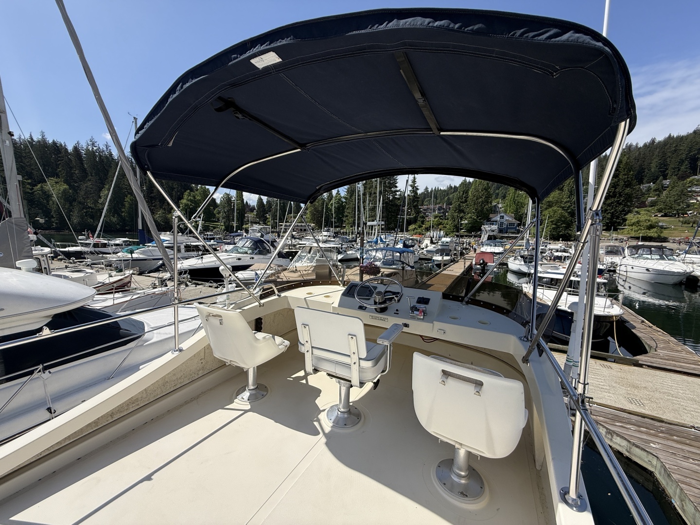 1994 Camano 31 Troll - Image 14