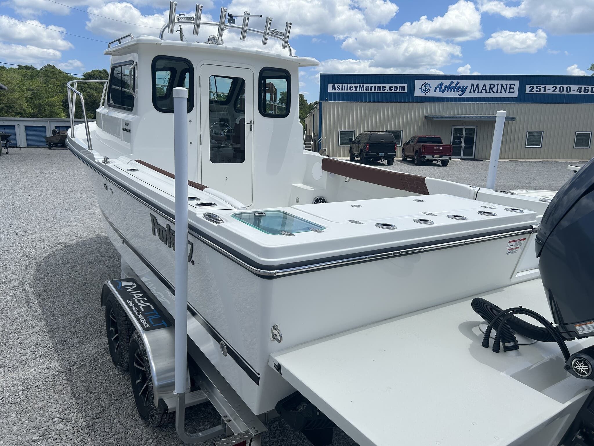 2026 Parker 227 Explorer WITH AC AND SEAKEEPER RIDE - 4