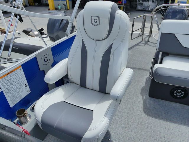 2023 Godfrey Monaco 235 SFL - 10