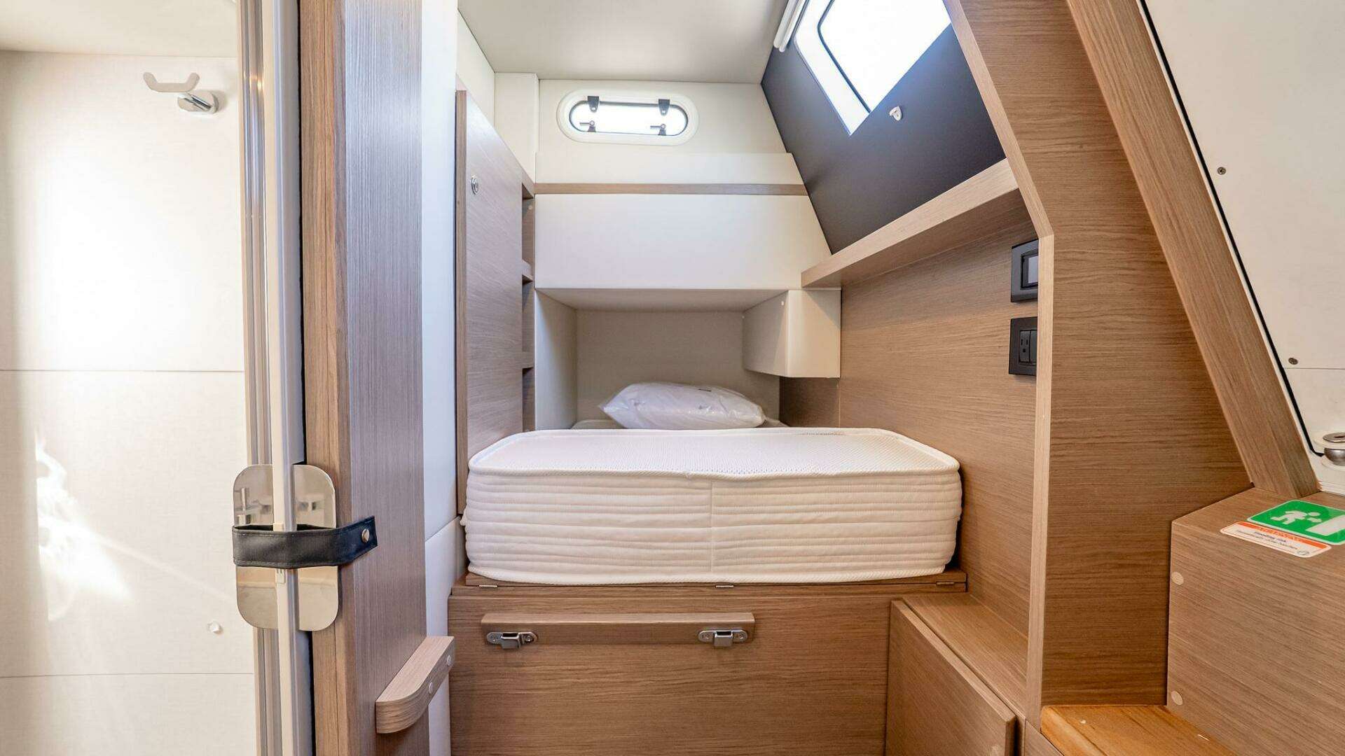 2026 Absolute Navetta 58 - Image 43