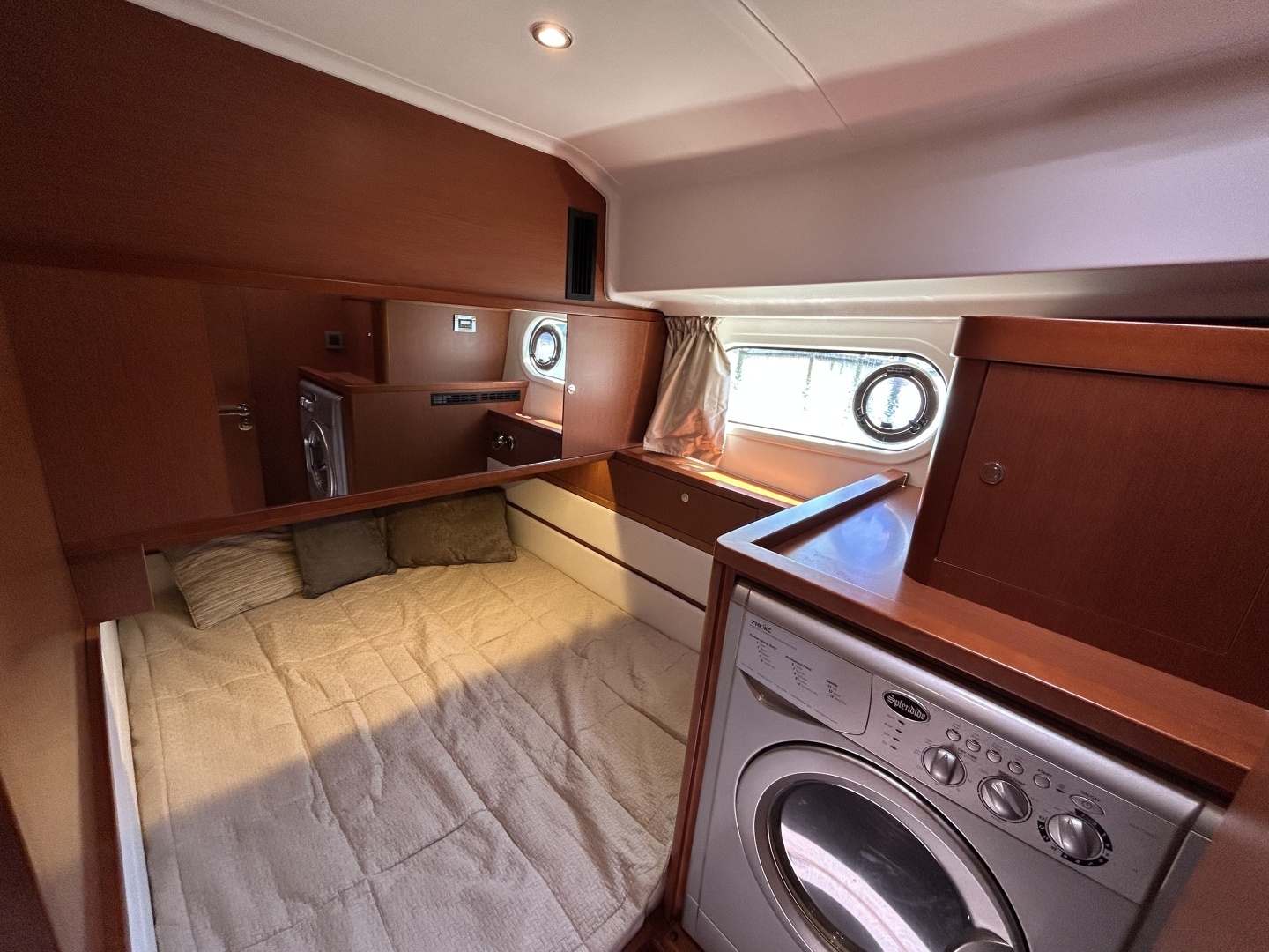 2018 Beneteau 44 Swift Trawler - Image 21