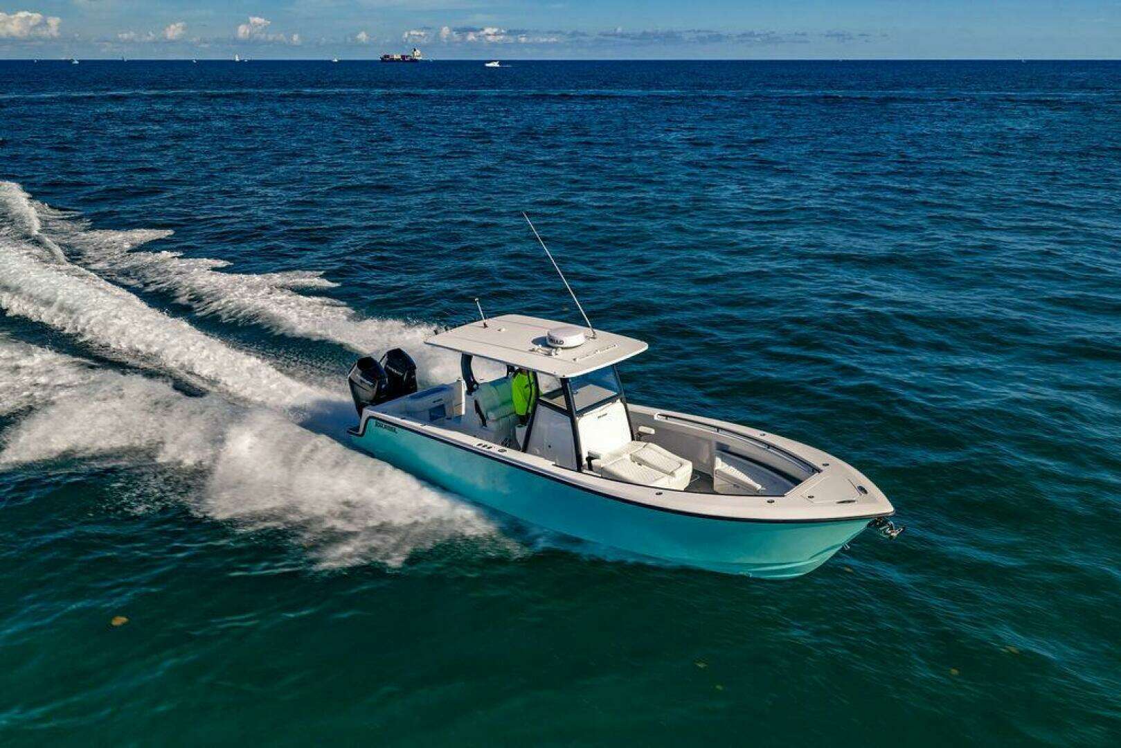 2026 Reef Runner 340 - Image 4