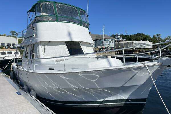 2000 Mainship 390