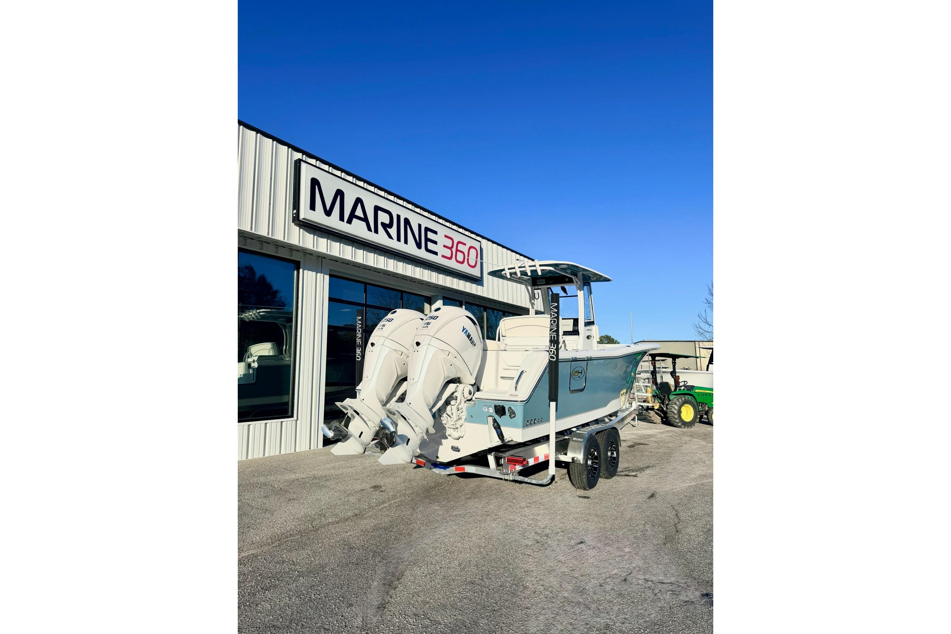 2026 Sea Hunt Ultra 275 Coffin Box boat at Marine 360 dealership.