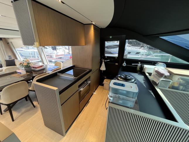Ferretti Yachts 720 2020 (LEME)